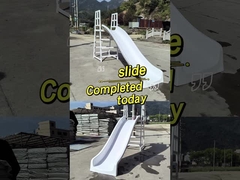 Gepersonaliseerde golfglijbaan Buiten Voor Kinderen Plastic Populaire Veiligheidsglijbaan Soft Play Glijbaan