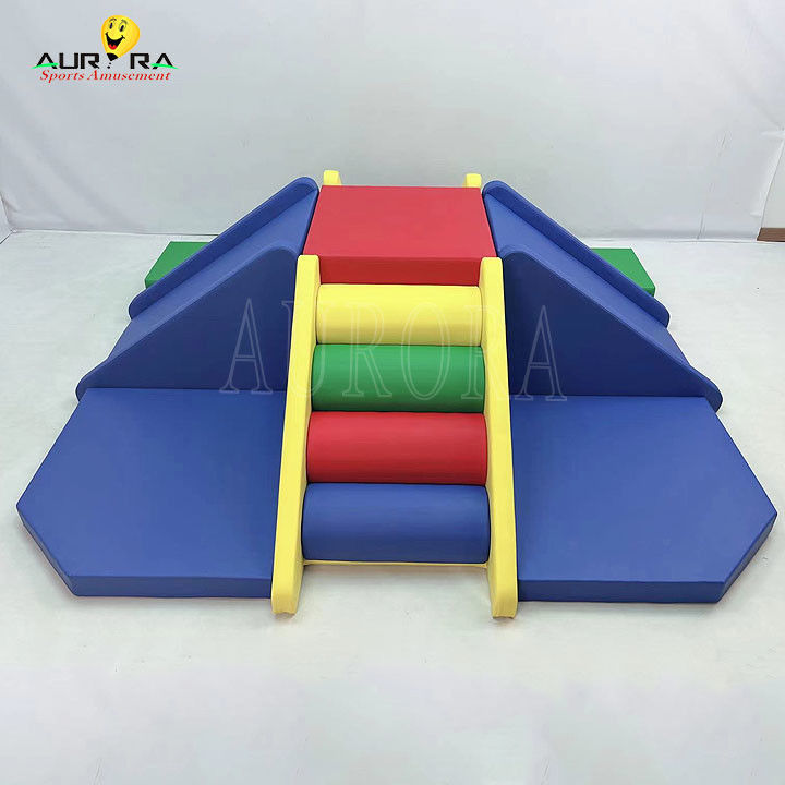 Kleurrijke kleuter baby soft play apparatuur voor verhuur soft play set