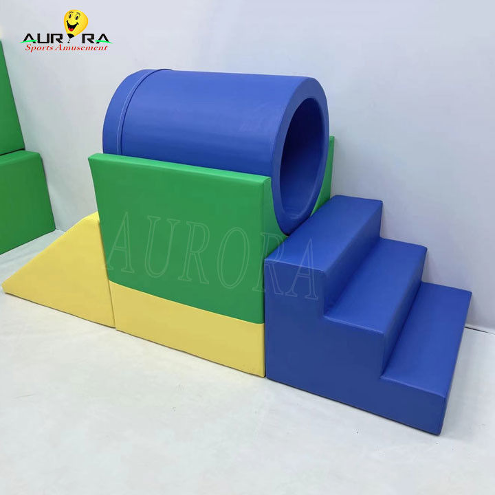 Kleurrijke kleuter baby soft play apparatuur voor verhuur soft play set