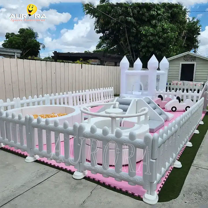 Witte roze zachte speelgoedpakket Set speeltuin Baby Indoor Outdoor zachte speelgoed