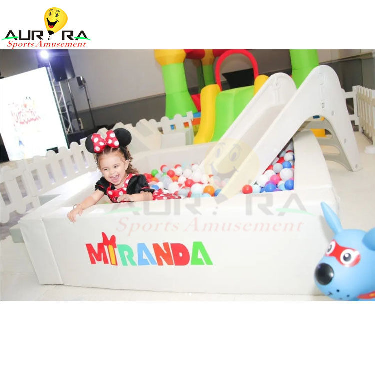 Multicolor opblaasbaar zacht speelgoed Indoor Kids Ball Pit Toy Customized