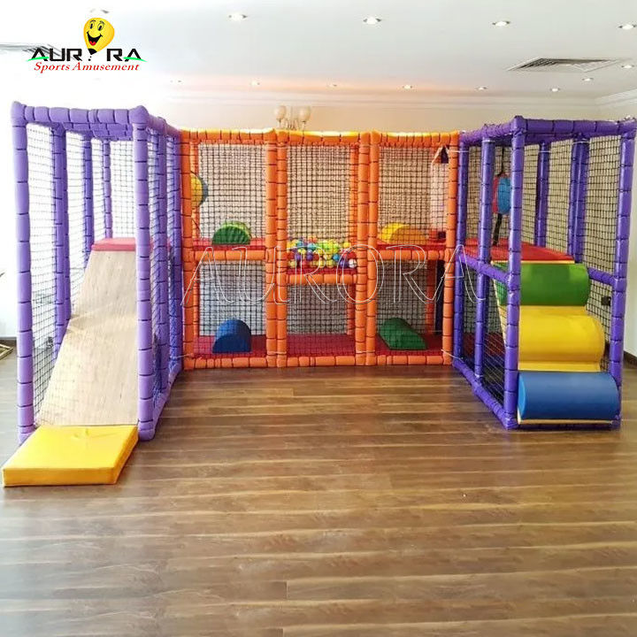 Kleine zachte indoor speelruimte apparatuur kinderen speelkamer speelruimte spellen McDonalds Purple
