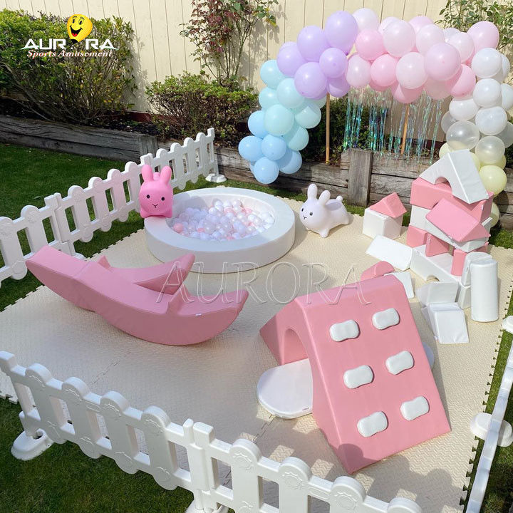 Soft Play-apparatuur Pakket Indoor Playground Verhuur Roze en Wit Kinders Play Party