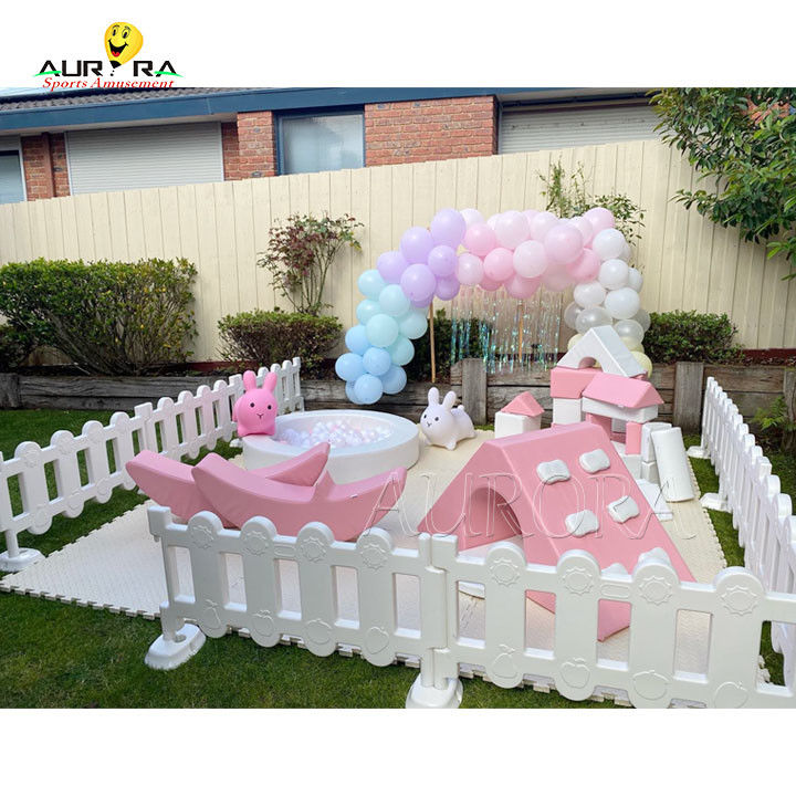 Soft Play-apparatuur Pakket Indoor Playground Verhuur Roze en Wit Kinders Play Party