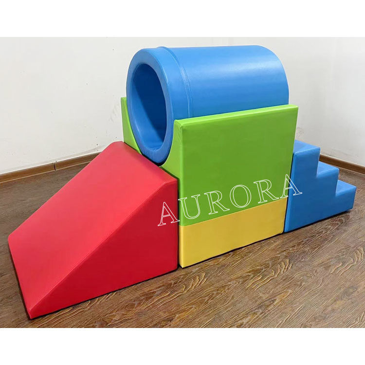 Kinderen Carnaval Kleuren Pastel Foam Indoor Soft Play Equipment Op maat gemaakte kleur
