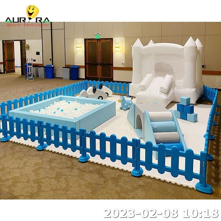 Gepersonaliseerde kinderen spelen blauwe softball pit Indoor soft play apparatuur Digitaal drukken