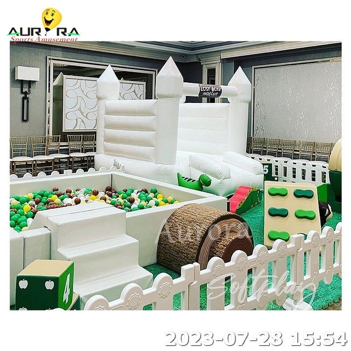 Soft Play Sets Kinderen Soft Play Merry Go Round Outdoor Playground Klimmer Ball Pit