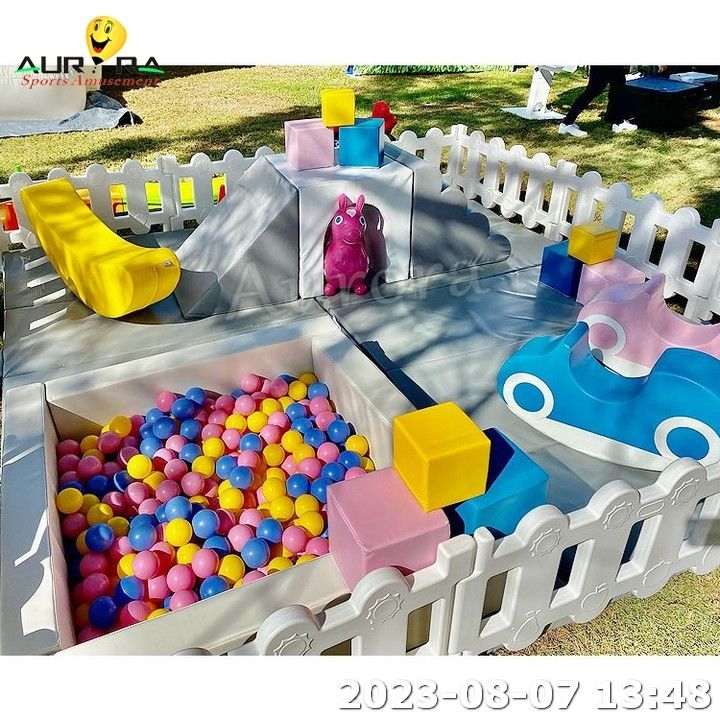 Soft Play Sets Kinderen Soft Play Merry Go Round Outdoor Playground Klimmer Ball Pit