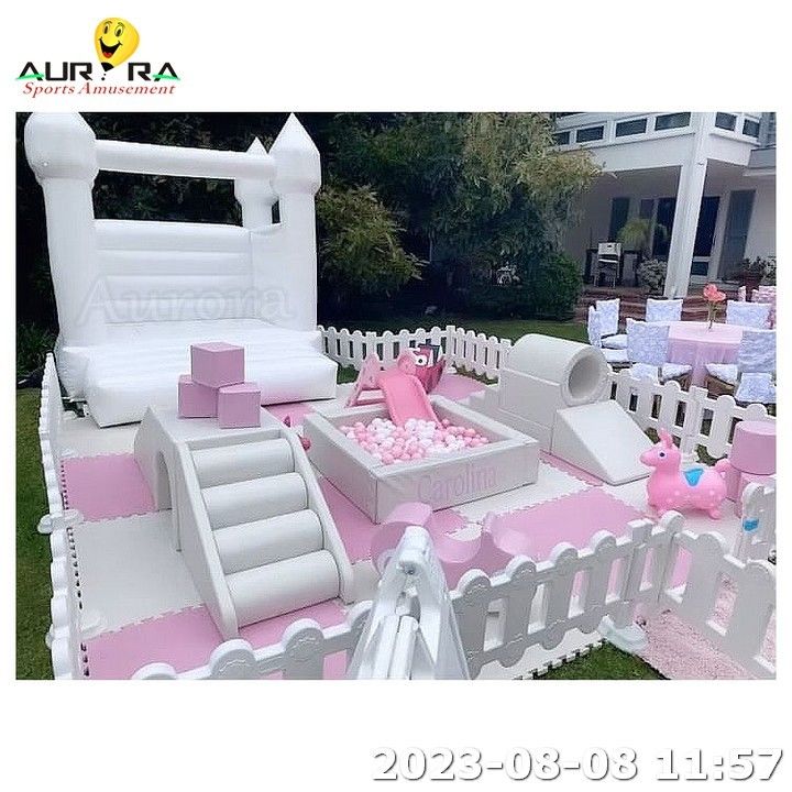 Zachte babyspeelset Zachte speeltoestellen voor kinderen Ballenbad Merry Go Round Roze