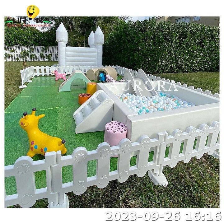 Soft Play Area Voor Baby Wit Soft Play Equipment Voor Kids Ball Pit Met Glijbaan