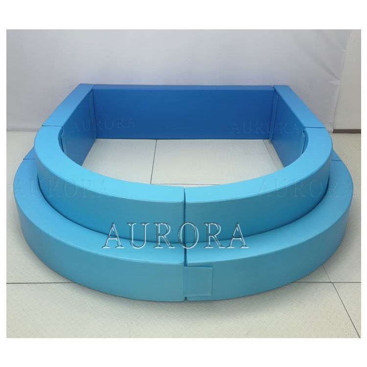 Cyan Blue Ball Pit Kinderen Soft Play Equipment Spelfeest Kleurrijke Wolken Arch