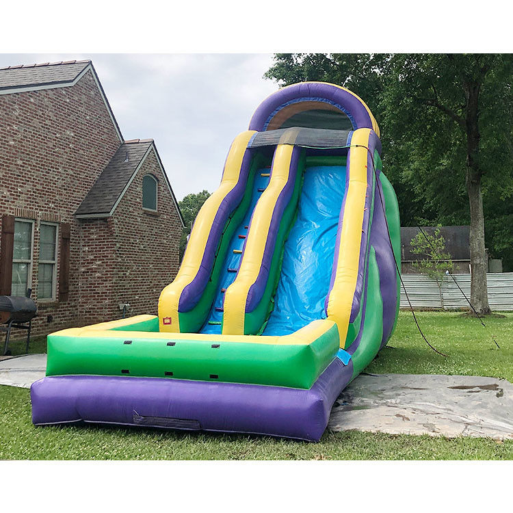 Opblaasbare waterslide met zwembad voor kinderen PVC blauwe achtertuin waterglijbaan 22ft