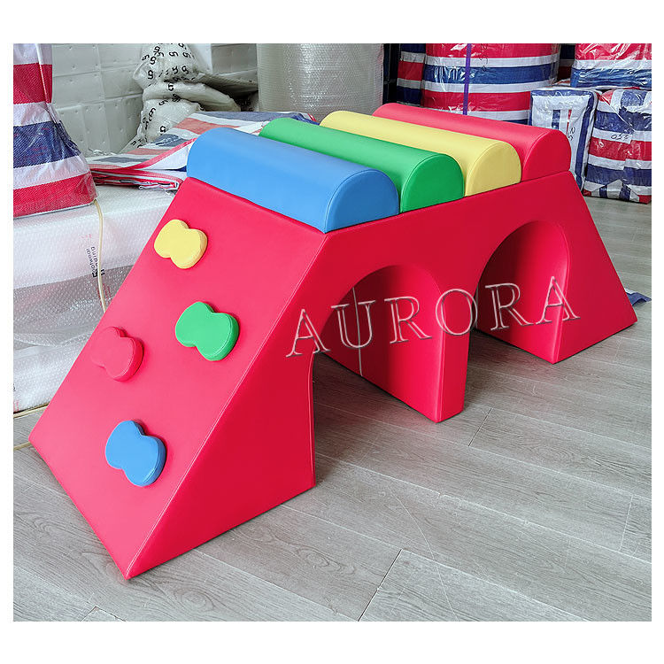 Soft Play Huurapparatuur Soft Klimglijbaan Play Kleurrijke schuimblokken Set